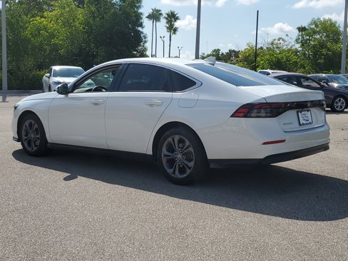 Used 2023 Honda Accord EX image 7