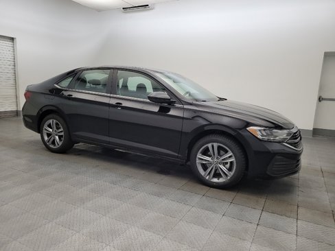 Used 2024 Volkswagen Jetta SE image 11