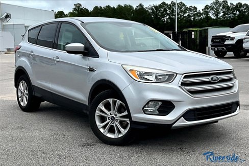 Used 2019 Ford Escape SE image 1