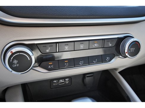 Used 2021 Nissan Altima 2.5 SV w/ SV Premium Package image 23