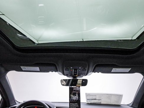 New 2025 Audi Q3 2.0T Premium image 18
