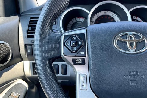 Used 2014 Toyota Tacoma PreRunner image 10