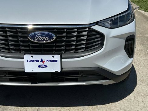 New 2025 Ford Escape Active image 9
