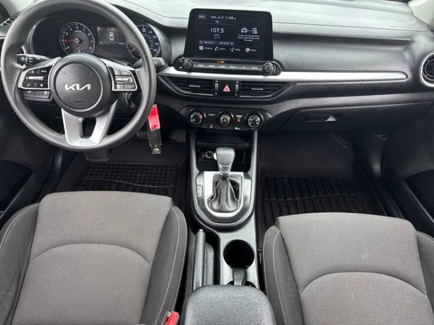Used 2022 Kia Forte LXS w/ LXS Technology Package image 15