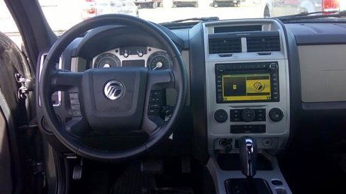 Used 2010 Mercury Mariner Premier image 10