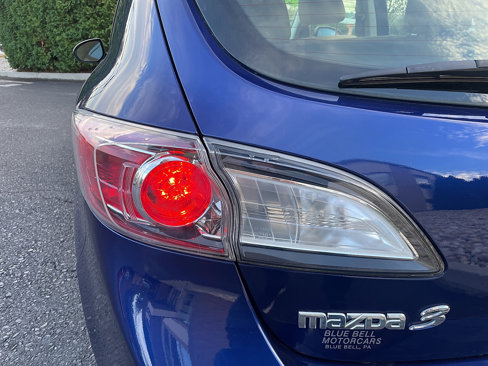 Used 2012 MAZDA MAZDA3 i Touring image 21