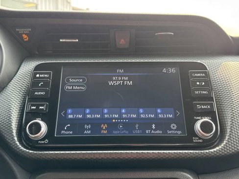 Used 2022 Nissan Kicks SV image 16
