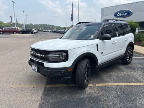 Certified 2023 Ford Bronco Sport Outer Banks w/ Tech Package image 4