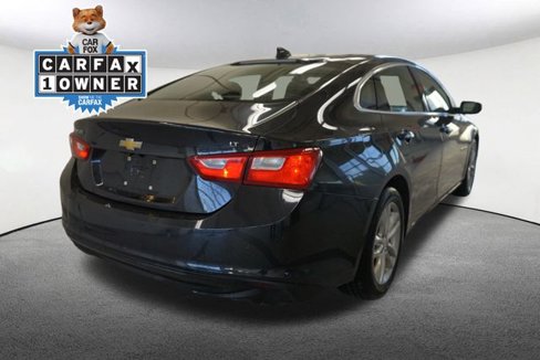 Used 2017 Chevrolet Malibu LT image 14