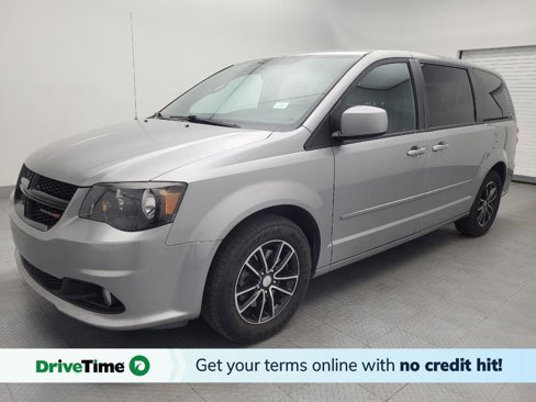 Used 2016 Dodge Grand Caravan SXT image 1