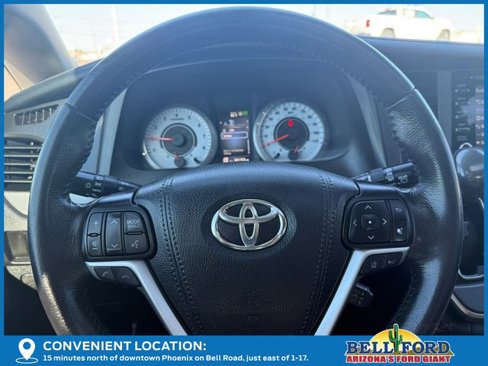 Used 2019 Toyota Sienna SE image 29