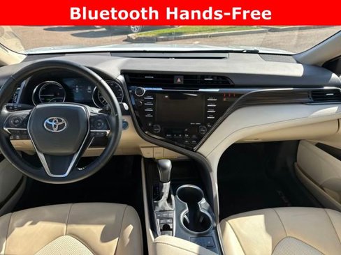Used 2020 Toyota Camry XLE image 10