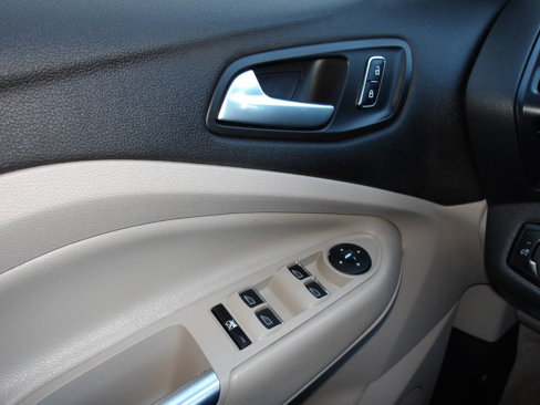 Used 2014 Ford C-MAX SE image 19
