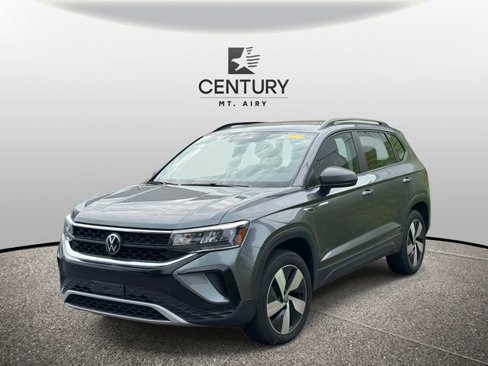 Used 2024 Volkswagen Taos S image 3