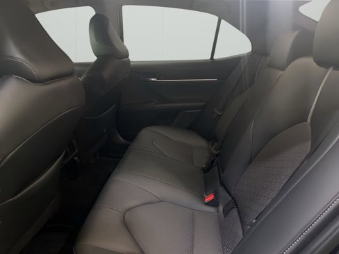 Used 2023 Toyota Camry XSE image 16