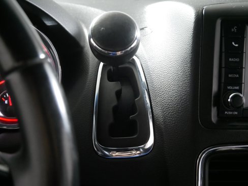 Used 2017 Dodge Grand Caravan SXT image 24