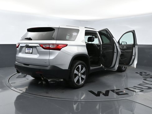 Used 2018 Chevrolet Traverse LT w/ LPO, Floor Liner Package image 25