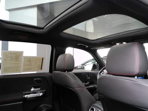 Certified 2024 Mercedes-Benz GLB 250 image 22