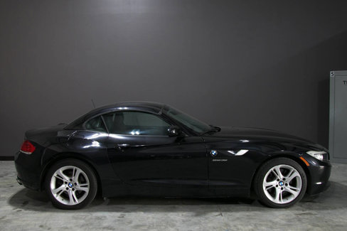 Used 2012 BMW Z4 sDrive35i image 2