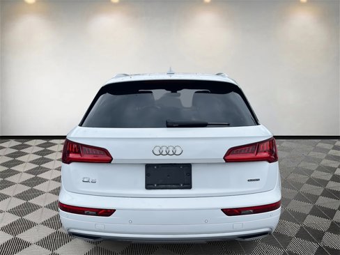 Used 2020 Audi Q5 2.0T Premium image 4