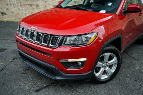 Used 2018 Jeep Compass Latitude image 2