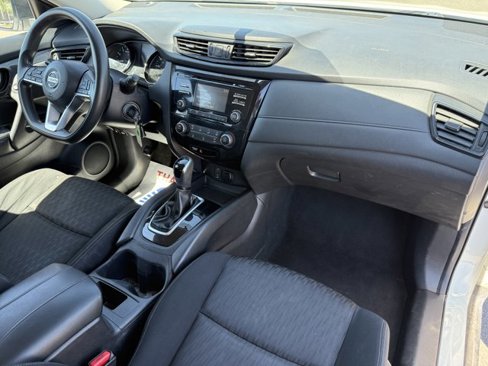 Used 2017 Nissan Rogue S image 14