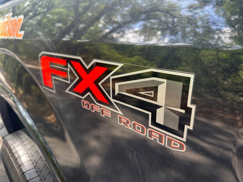 Used 2015 Ford F150 XLT w/ Equipment Group 302A Luxury image 24