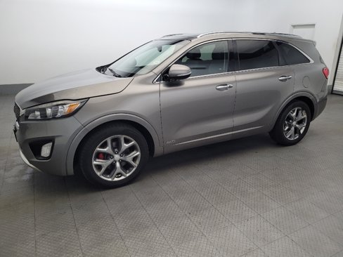 Used 2016 Kia Sorento SX image 2