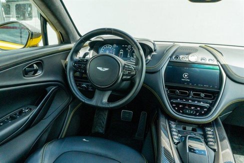 Used 2021 Aston Martin DBX image 12