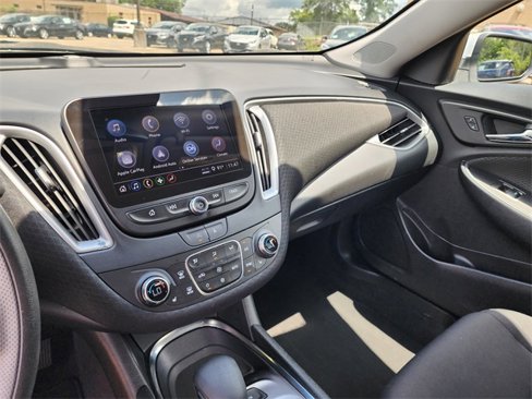 Used 2023 Chevrolet Malibu LT w/ Driver Confidence Package image 14