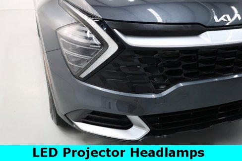 Used 2025 Kia Sportage LX image 28