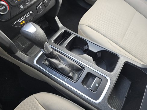 Used 2017 Ford Escape SE image 24