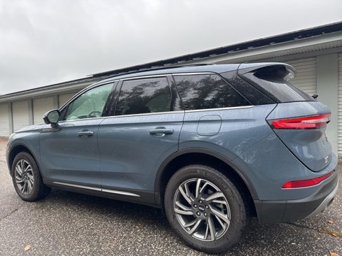 Used 2025 Lincoln Corsair AWD w/ Equipment Group 101A image 4