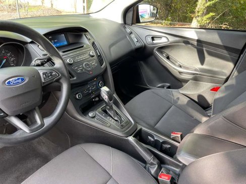 Used 2015 Ford Focus SE image 59