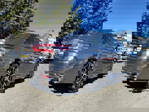 Used 2018 Toyota Camry SE image 8