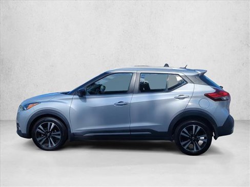 Used 2019 Nissan Kicks SR w/ SR Premium Package image 8
