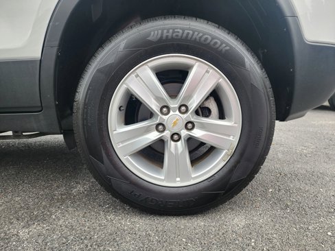 Used 2018 Chevrolet Trax LS image 18