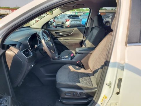 Used 2022 Chevrolet Equinox LT image 8
