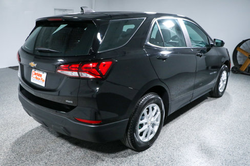 Used 2022 Chevrolet Equinox LS image 7