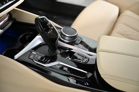 Used 2021 BMW 530i xDrive w/ Convenience Package image 21