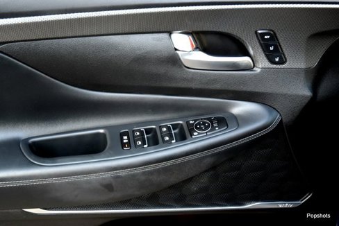 Used 2020 Hyundai Santa Fe Limited image 7
