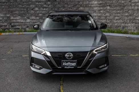 Used 2021 Nissan Sentra SR w/ SR Premium Package image 3