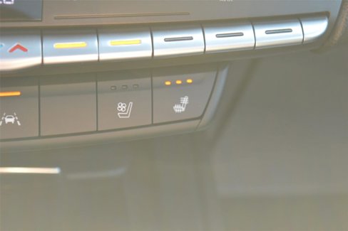 Used 2020 Cadillac XT4 Premium Luxury w/ LPO, Radiant Package image 25