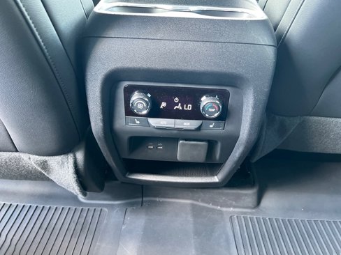 Certified 2024 Chevrolet Traverse RS w/ LPO, Floor Liner Package image 17