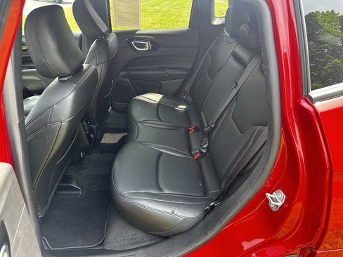 Certified 2022 Jeep Compass Limited image 10