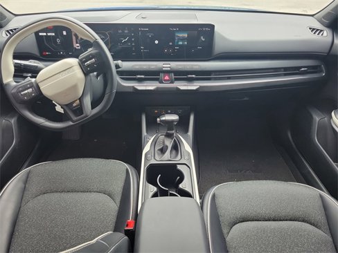 Certified 2025 Kia K4 GT-Line image 8