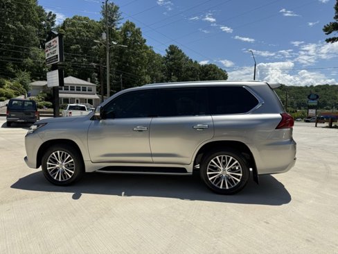 Used 2019 Lexus LX 570 4WD w/ Luxury Package image 9