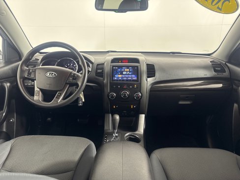 Used 2013 Kia Sorento LX w/ Convenience Pkg image 27