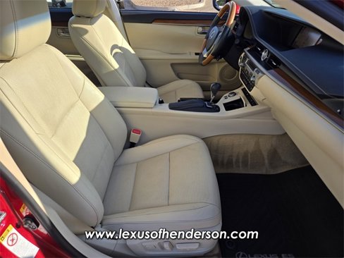 Used 2014 Lexus ES 300h image 17