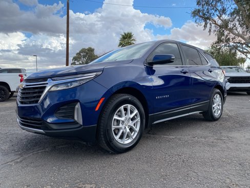 Used 2022 Chevrolet Equinox LT image 2